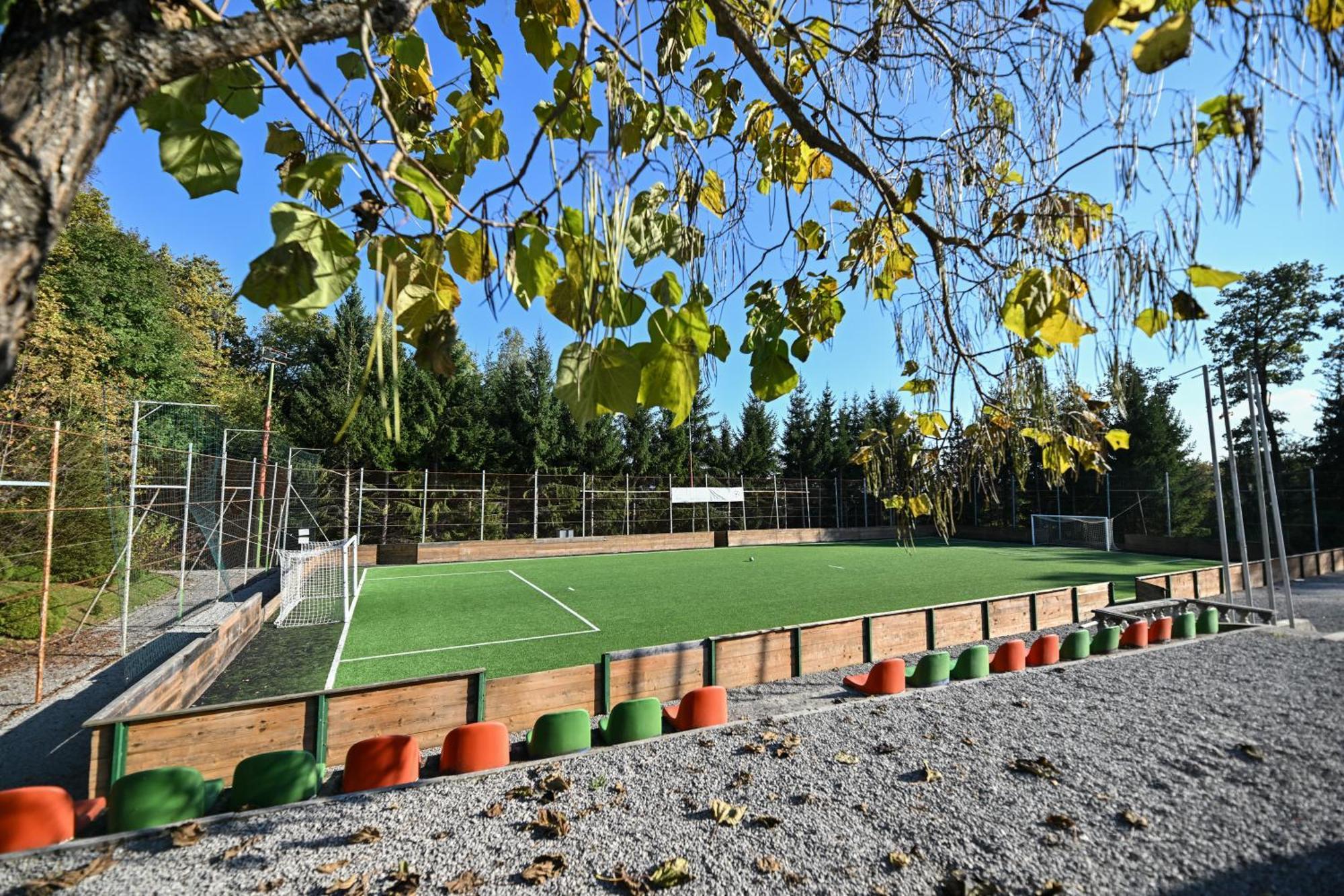 Pocitniska Hisa Parkfield Dragovan Метлика Экстерьер фото